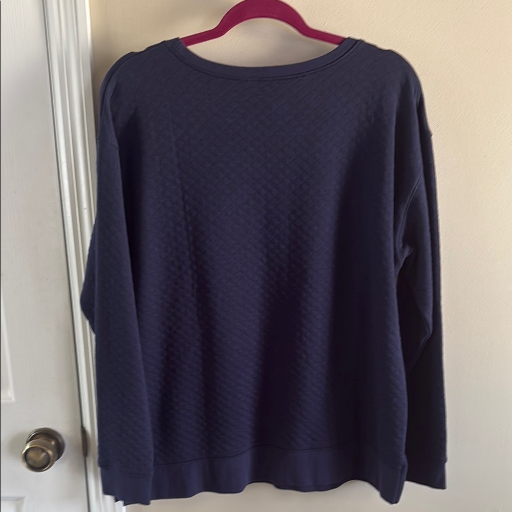 NHL Licensed STL Blues Navy Blue Quilted Sweater - Picture 4 of 4